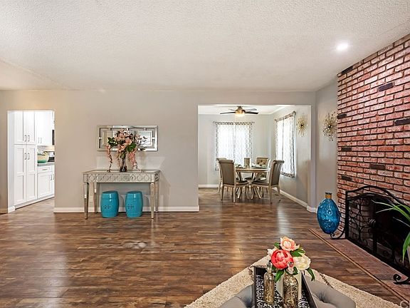 5th image of 4384 Elm Ave