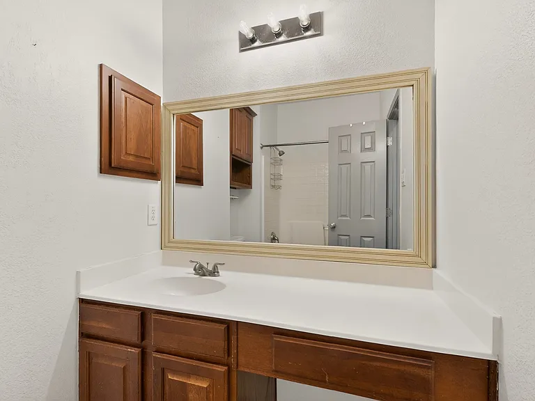 1409 Clear Creek Dr — Photo 31