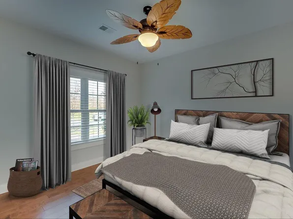 2031 Berry Hill Dr, Frankfort, KY 40601