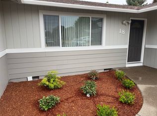 18 Maple Ct, Independence, OR 97351