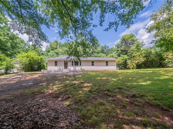 3132 North Ave, Scottdale, GA 30079