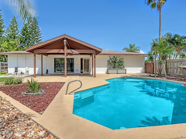 210 Applewood Cir, Melbourne, FL 32940