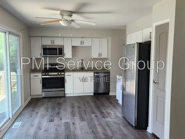 418 Assembly Dr — Photo 3