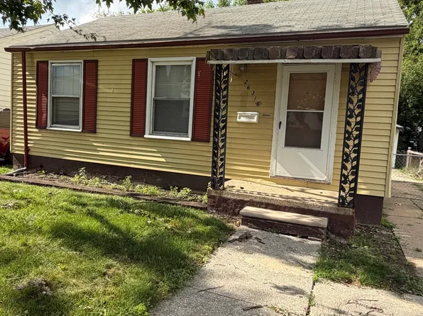 26316 Powers Ave, Dearborn Heights, MI 48125
