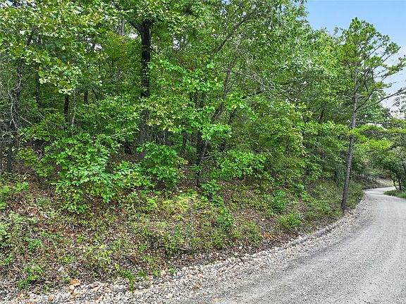 5th image of 610 East Rd