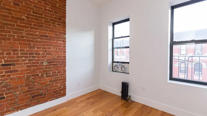 Rented by Nooklyn NYC LLC | media 4