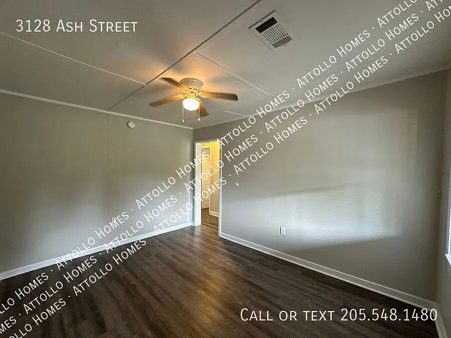 Updated 3-Bedroom Duplex in West Tuscaloosa — Photo 2