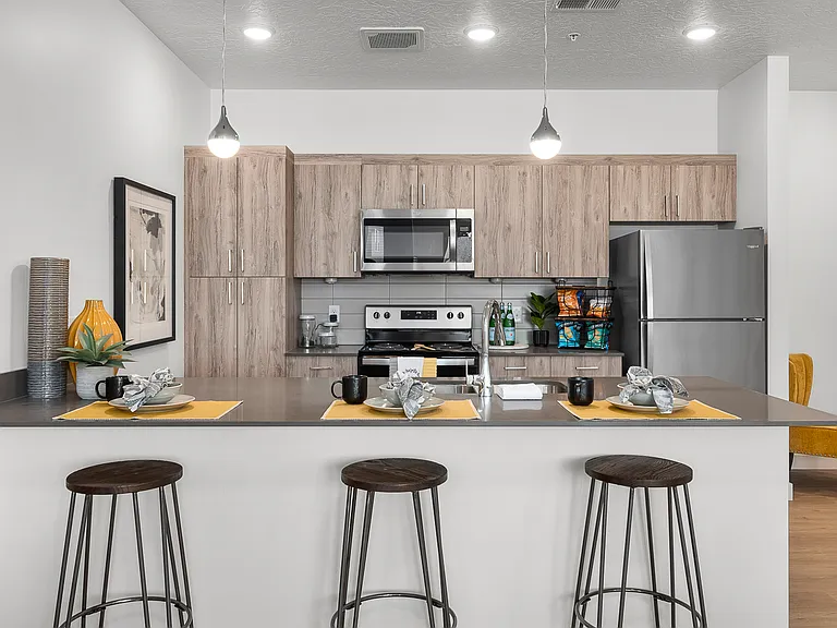 The Kelton Apartments — Photo 15