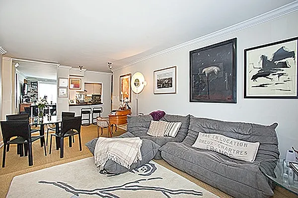 Sold by Nest Seekers International | media 12