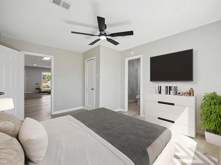 5206 Willow Glen Dr — Photo 10
