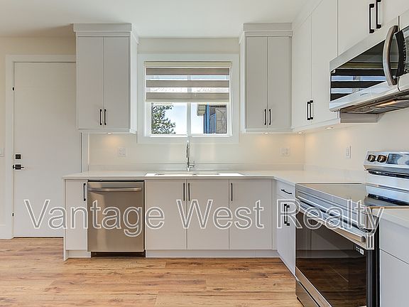 3rd image of 1511 Vineyard Dr #2