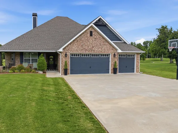 5051 Lake Breeze Rd, Grove, OK 74344