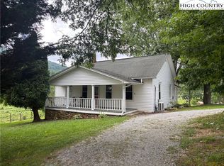 73 Bledsoe Creek Rd, Sparta, NC 28675