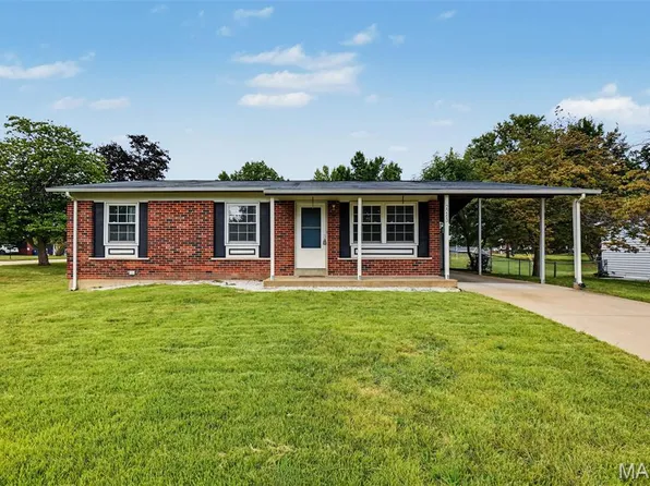 2263 McKelvey Rd, Maryland Heights, MO 63043