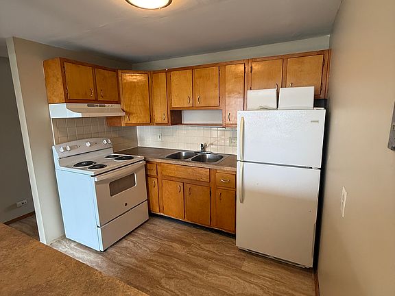 2nd image of 564 S Transit St #4U