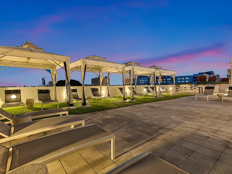 Sun Deck