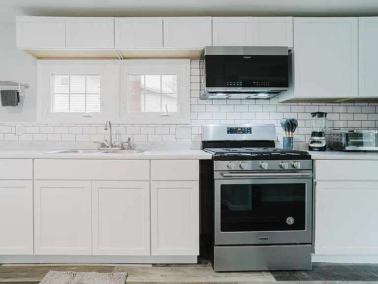 810 Somerset Ave — Photo 8
