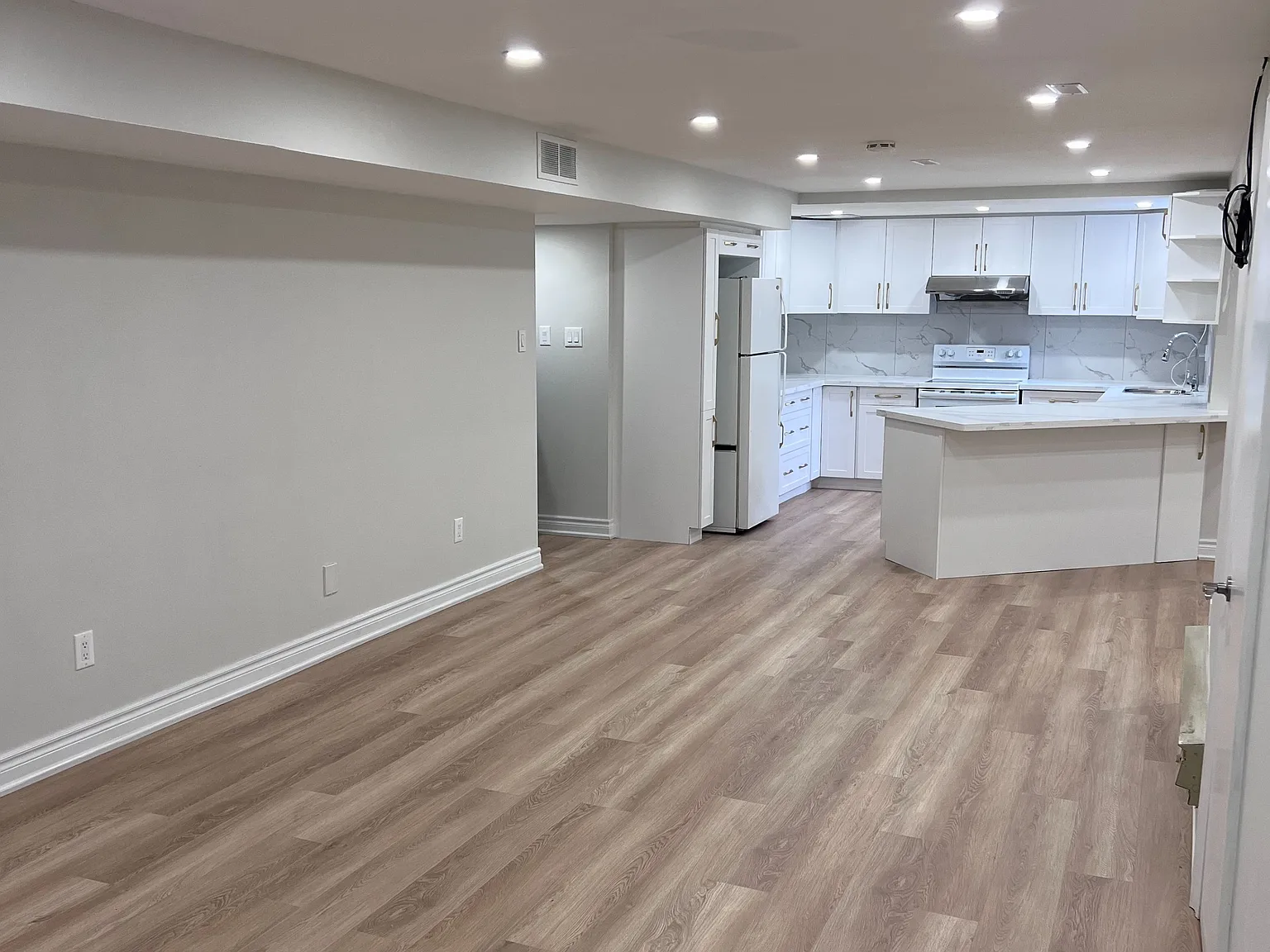 2 bed, $2,200 — Photo 1