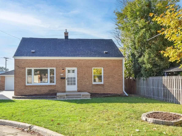 1819 E Tesch AVENUE, Saint Francis, WI 53235