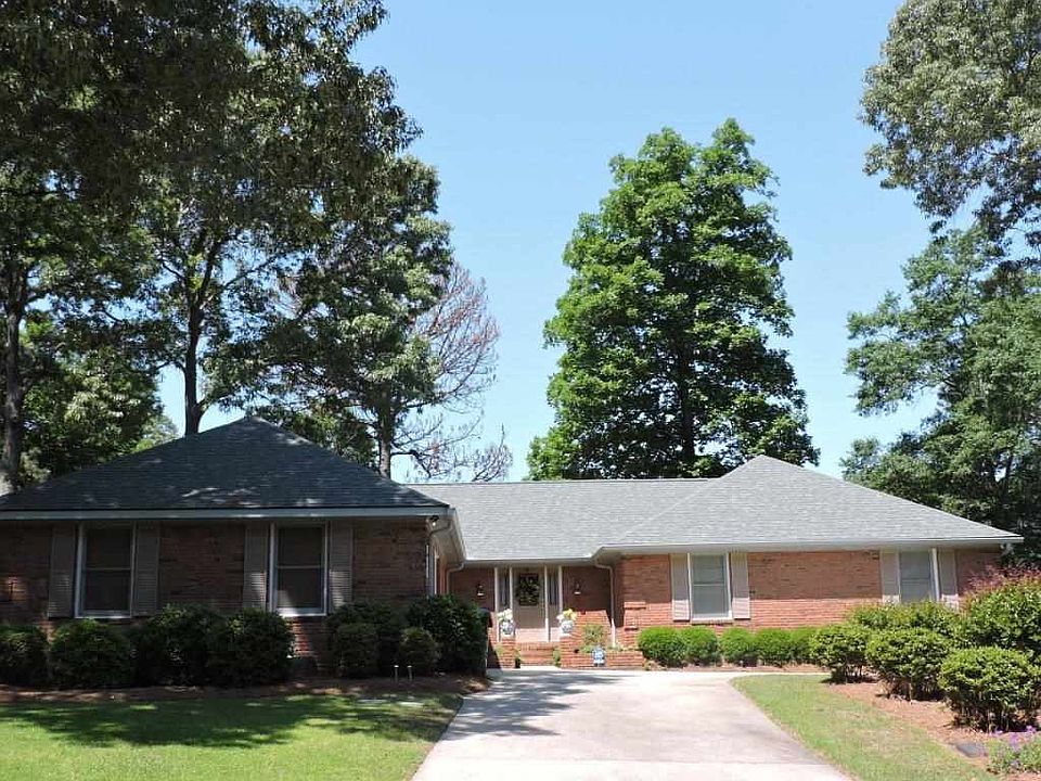 1st image of 101 Deerwood Dr