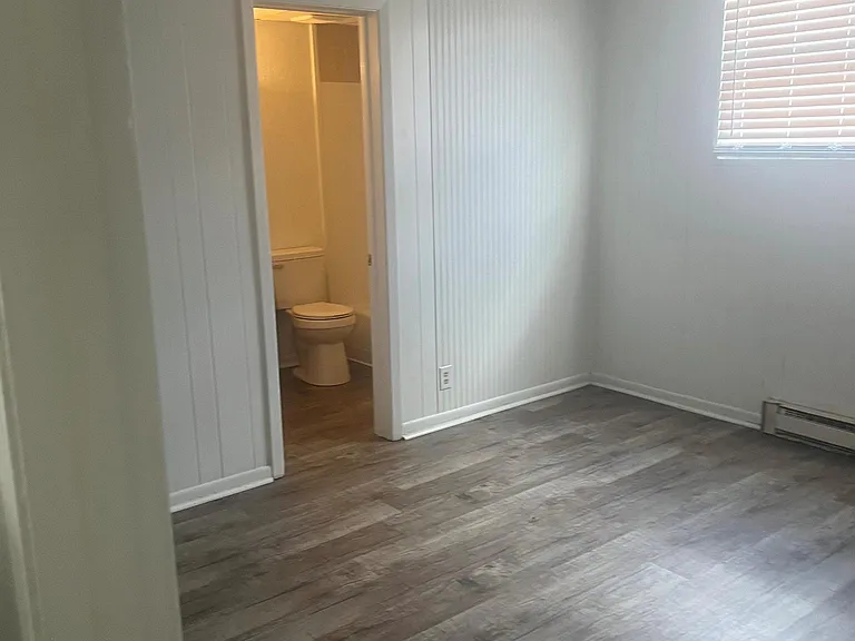 4700 Upchurch Rd #5 — Photo 4