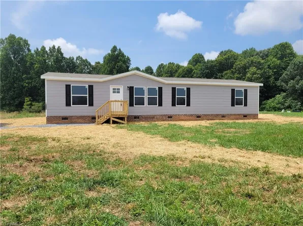 7002 Brooksdale Rd, Staley, NC 27355