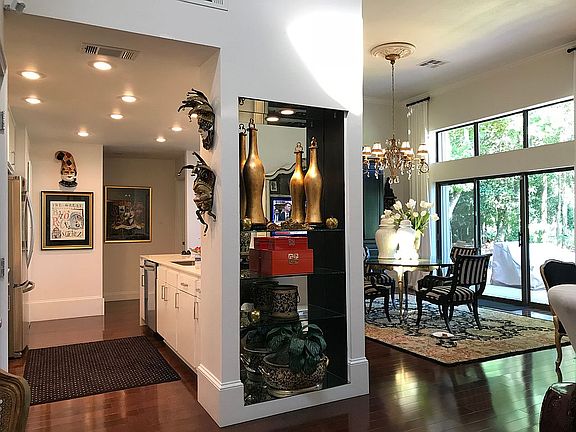 5th image of 115 Grand Cheniere Dr