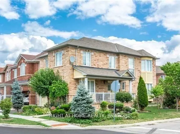 1074 S McCuaig Dr, Milton, ON L9T 6T2