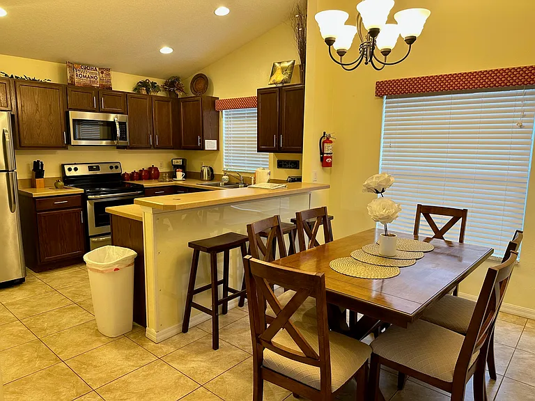 217 Robin Rd — Photo 6