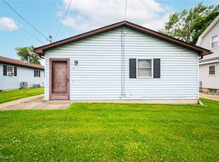 295-299 Poland Ave, Struthers, OH 44471