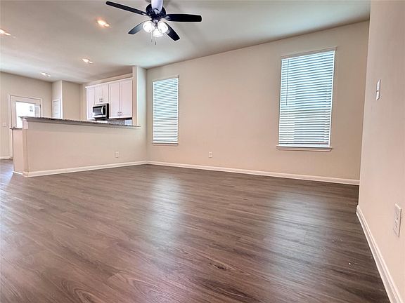 4th image of 10233 Cleartide Ln