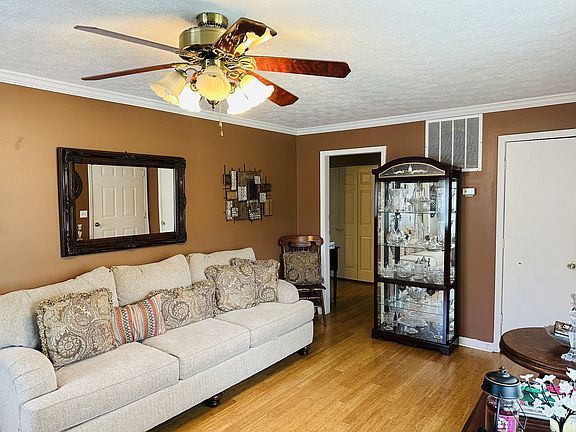 4th image of 521 N Plum St #1/2