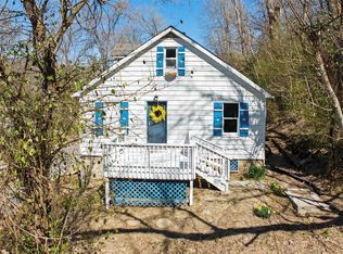 9113 Highland Park Dr, Fairview Heights, IL 62208