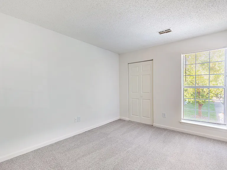 Wellington Place — Photo 10