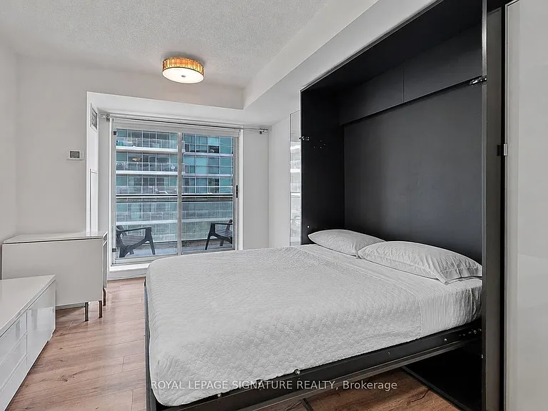 50 Lynn Williams St #614 — Photo 9