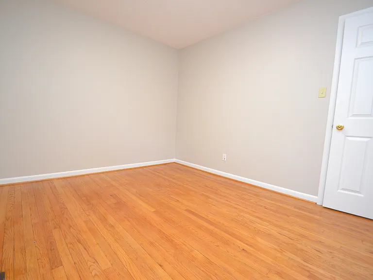 806 Kingswood Dr — Photo 25