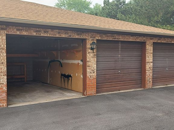 5th image of 10704 S Depot St Unit 306