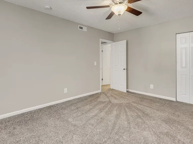 Volare Apartments - $99 MOVE IN SPECIAL!! — Photo 6