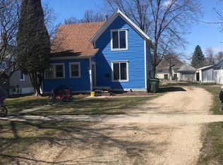613 1st Ave, Brookings, SD 57006