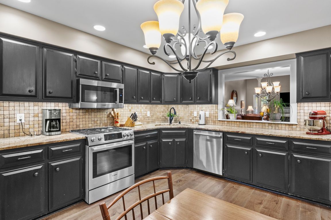 next background image