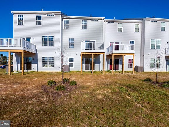 3rd image of 203 Case Rd