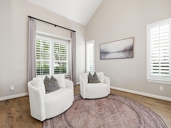 3rd image of 4001 Silk Vine Ct