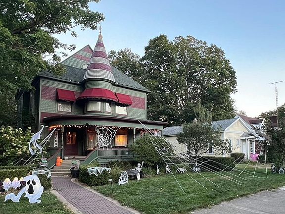 3rd image of 414 S 6th St