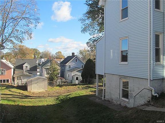 5th image of 129 Clove Ave
