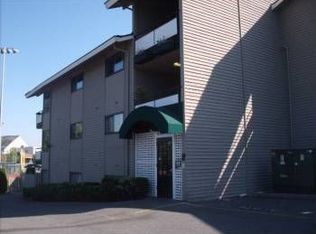 7924 212th St SW APT 112, Edmonds, WA 98026