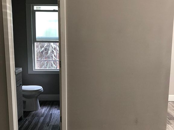 Entry to private in-suite Bathroom 1