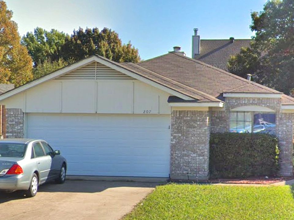 1st image of 207 Lone Pine Ct