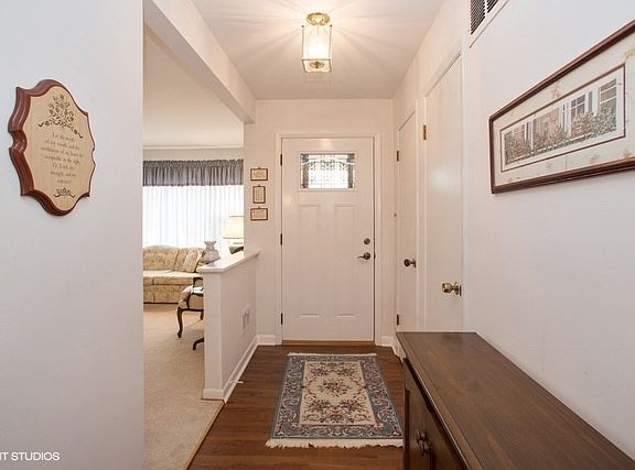 2nd image of 500 Dogwood Trl