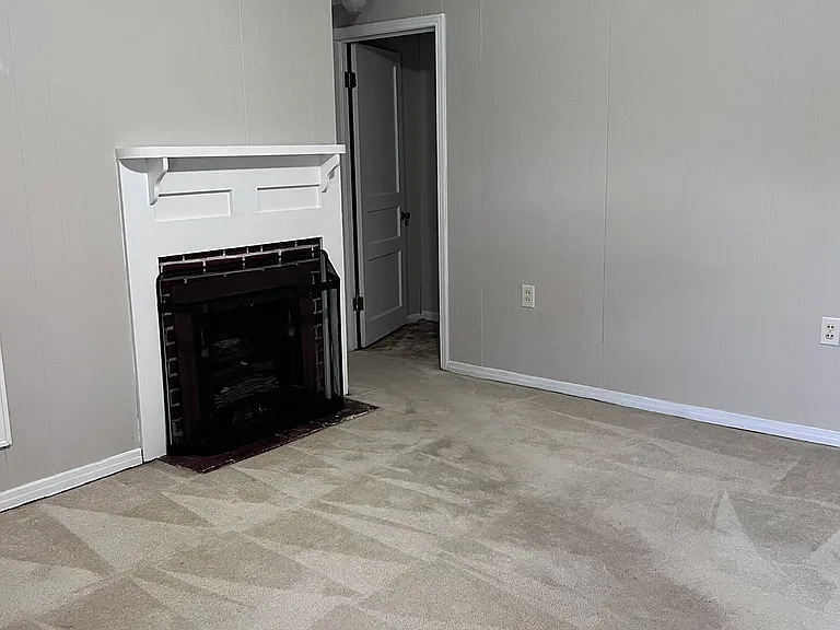 5246 Old River Rd — Photo 6