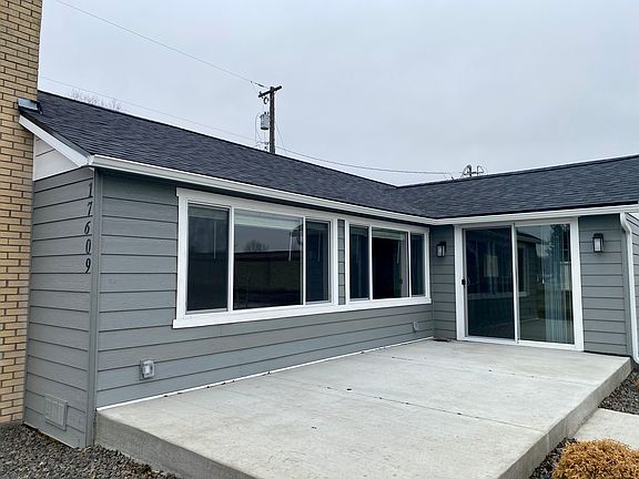 2nd image of 17609 E Broadway Ave